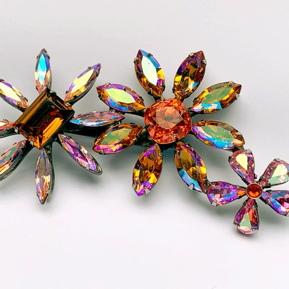 Vintage SORRELLI Large 3-Flower Cluster Brooch Pin with Swarovski Crystals - Picture 5 of 6